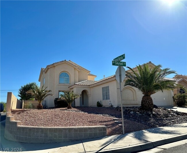 1034 Skysail Dr in Henderson, NV - Building Photo - Building Photo