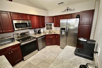 1020 Loch Vail in Apopka, FL - Building Photo - Building Photo
