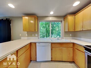3711 SE Sunrise Dr in Camas, WA - Building Photo - Building Photo