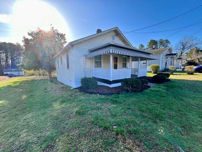 803 Roanoke Ave in South Hill, VA - Building Photo - Building Photo