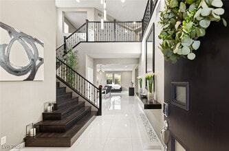 338 Azar Swan Ave in Las Vegas, NV - Building Photo - Building Photo