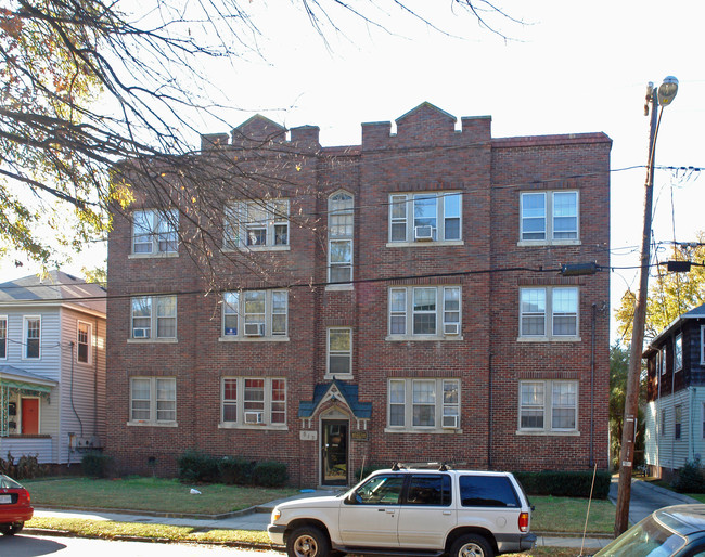 The Staylor Apartment in Norfolk, VA - Building Photo - Building Photo