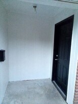 388 Jennifer Jean Dr, Unit 388 in Baton Rouge, LA - Building Photo
