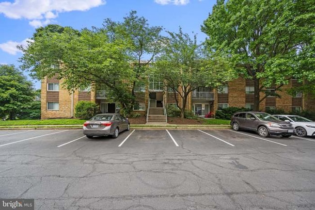 8001 Chanute Pl in Falls Church, VA - Building Photo - Building Photo