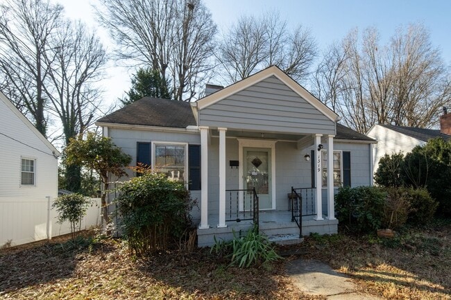 1319 Winstead Pl in Greensboro, NC - Building Photo - Building Photo