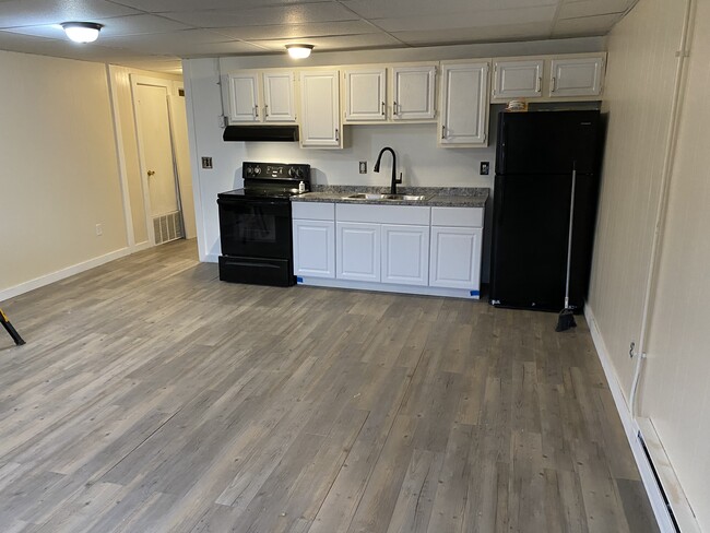93 Pleasant St, Unit 95A Pleasant Street