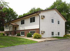 5411 Main Ave NE in Albertville, MN - Building Photo
