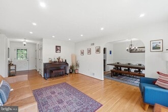 9809 Sunset Dr in Rockville, MD - Building Photo - Building Photo