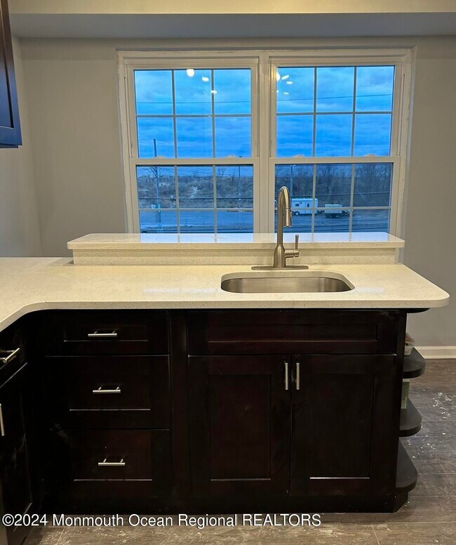 428 Beachway Ave-Unit -5C in Keansburg, NJ - Building Photo - Building Photo