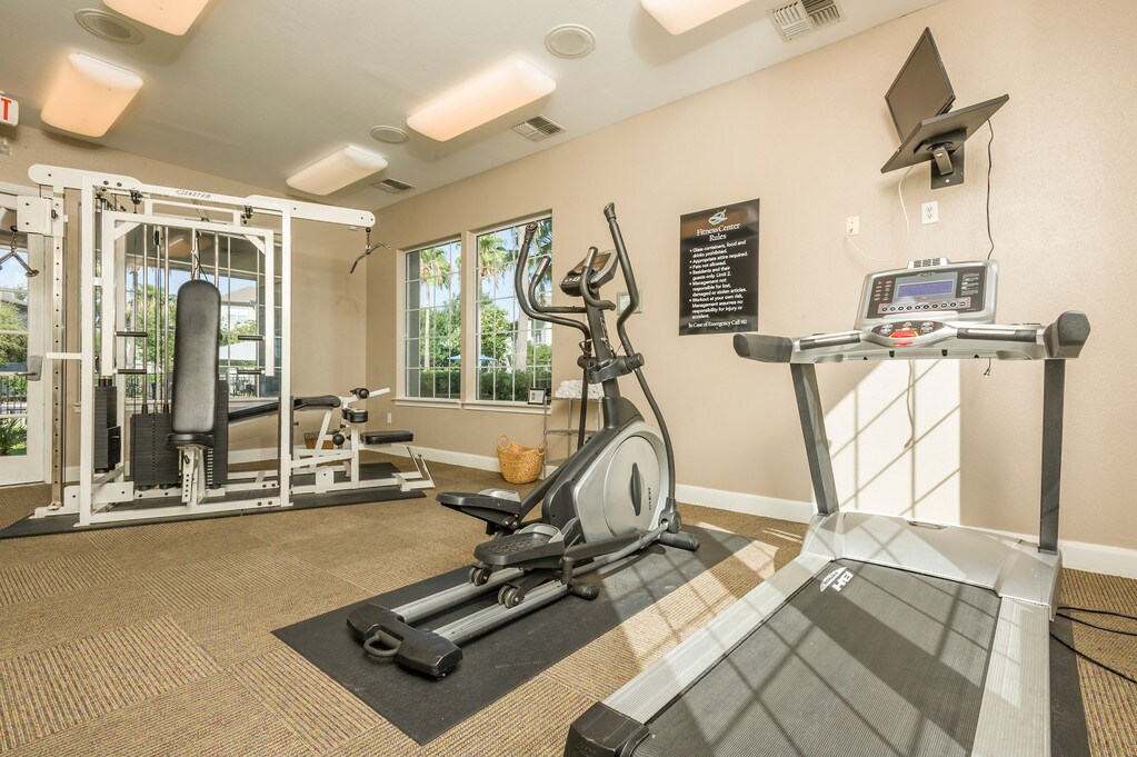 Lago Del Mar Apartments in Laredo, TX