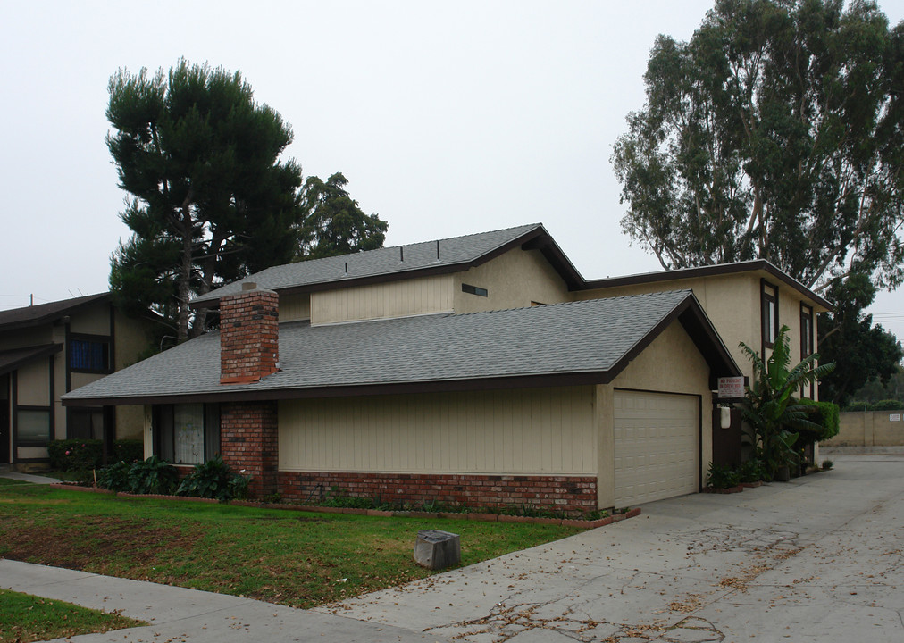 7922 10th St in Westminster, CA - Building Photo