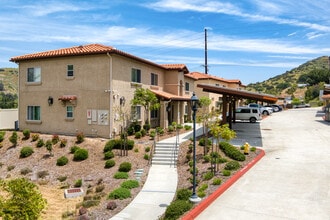 Peter Rios Estates in El Cajon, CA - Foto de edificio - Primary Photo