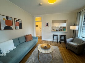 34 East Newton St, Unit 2B in Boston, MA - Building Photo