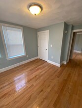309 Highland Ave, Unit A in Somerville, MA - Foto de edificio - Building Photo