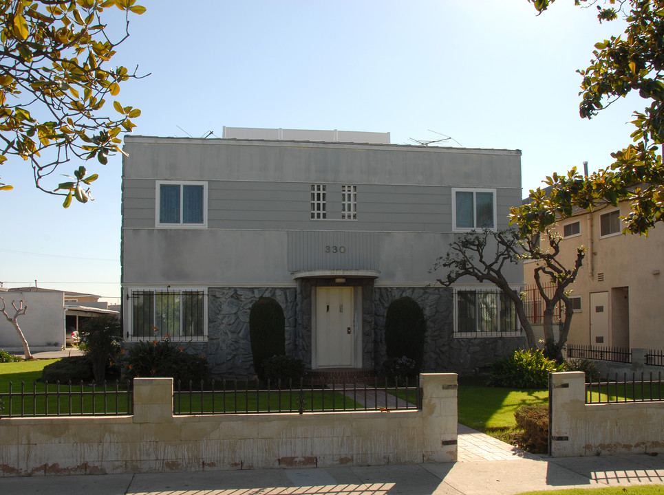 330-338 E Tamarack Ave in Inglewood, CA - Building Photo