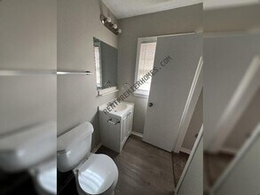 9412 Northland Rd in The Village, OK - Foto de edificio - Building Photo