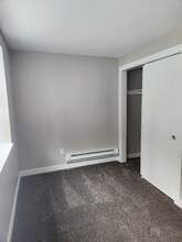 1616 W Bender Rd in Glendale, WI - Building Photo - Building Photo
