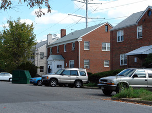 833 Fairview Ave in Takoma Park, MD - Building Photo - Building Photo