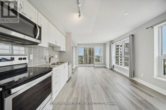 1255 Bayly St in Pickering, ON - Building Photo - Building Photo