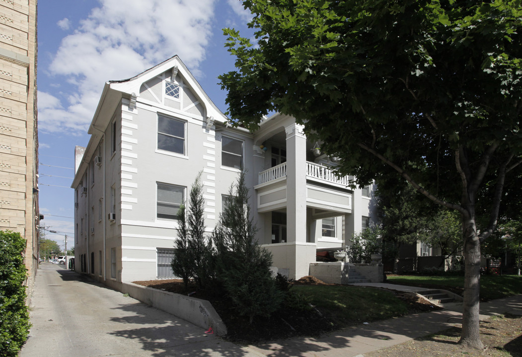 Poet Laureate Condos in Denver, CO - Building Photo