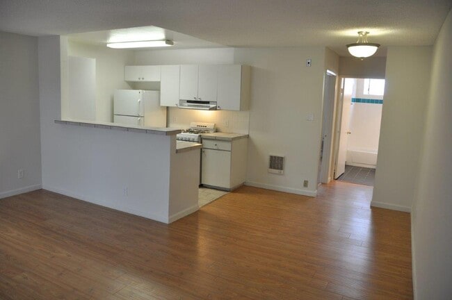 1531 N Detroit St in Los Angeles, CA - Building Photo - Building Photo