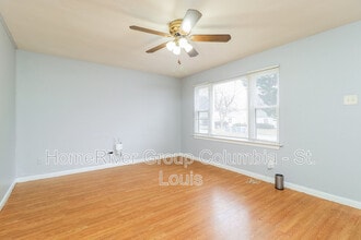 9843 Lorna Ln in St. Louis, MO - Building Photo - Building Photo
