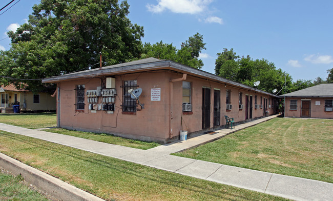 617 Cook St in Gretna, LA - Building Photo - Building Photo