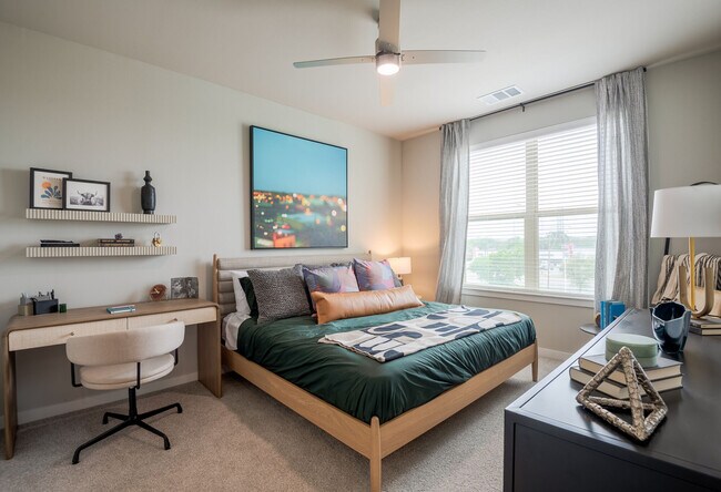 Delegate at City Point in North Richland Hills, TX - Foto de edificio - Building Photo