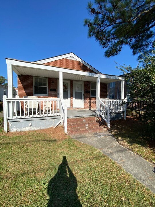 511 Randolph Rd in Newport News, VA - Building Photo