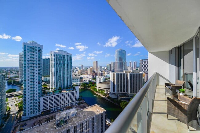485 Brickell Ave in Miami, FL - Building Photo - Building Photo