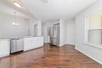 7914 Tamayo Dr in Houston, TX - Building Photo - Building Photo