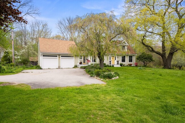 50 Mill Ln in Cohasset, MA - Building Photo - Building Photo