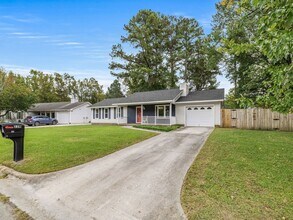 119 Spring Dr in Jacksonville, NC - Building Photo - Building Photo