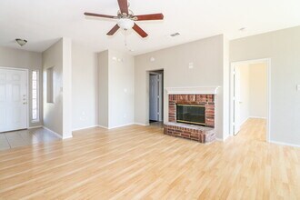 1108 McKavett Dr in Fort Worth, TX - Building Photo - Building Photo
