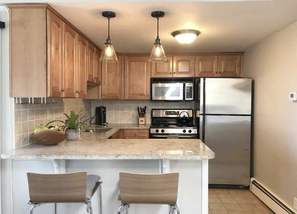 9 Allston St in Boston, MA - Building Photo