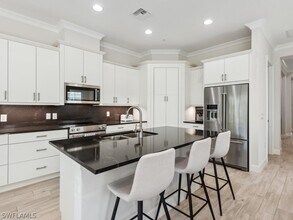 6509 Dominica Dr in Naples, FL - Building Photo - Building Photo