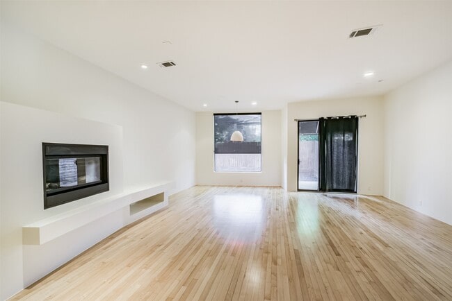 property at 2518 Mason St