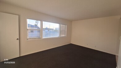 912 N Market St, Unit 2 in Inglewood, CA - Building Photo - Building Photo