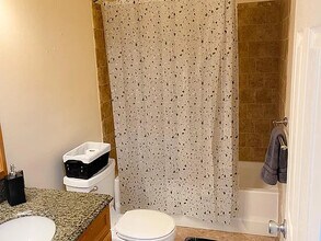 74 Aspen Ct, Unit 74 Aspen Ct in Hamilton, NJ - Building Photo - Building Photo