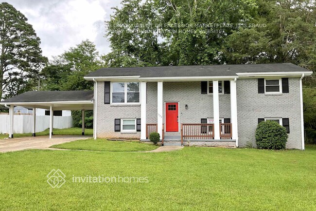 property at 1588 Hampshire Pl