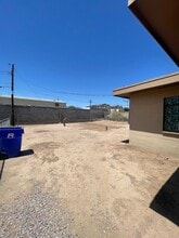 117 E Cambridge Dr in Las Cruces, NM - Building Photo - Building Photo