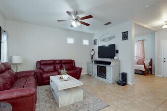 1565 Blue Raven St in Roseville, CA - Building Photo - Building Photo