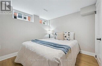 56 Dover St in Waterloo, ON - Building Photo - Building Photo