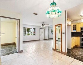 3030 NW 212th St in Miami Gardens, FL - Foto de edificio - Building Photo