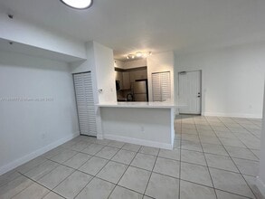 7220 NW 114th Ave, Unit 204 in Doral, FL - Building Photo - Building Photo