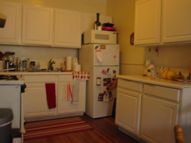 32 Edgerly Rd, Unit 3 in Boston, MA - Foto de edificio - Building Photo