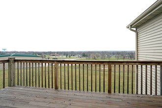 Kinsale Condominiums in Waterloo, IA - Building Photo - Interior Photo
