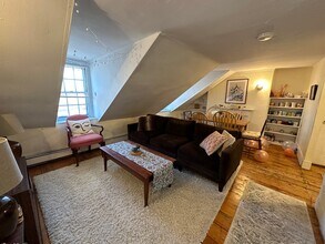 65 Charles St in Boston, MA - Building Photo - Building Photo