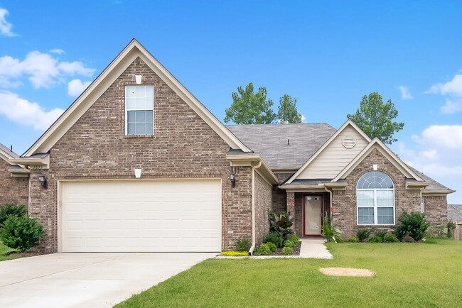 property at 3835 Farm Pond Cove W