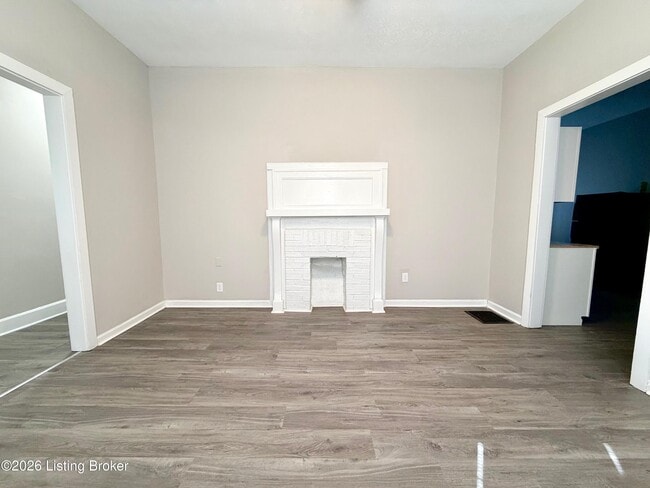 4207 W Market St in Louisville, KY - Building Photo - Building Photo